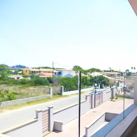 Aquarius House Holiday home *